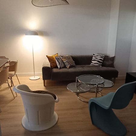 Chelles Centre Ville 2 Chambres Pres Des Bords De Marne 10 Minutes A Pieds De La Gare De Chelles-Gournay 5 Minutes De La Gare De Vaires-Sur-Marne 20 Minutes De Disneyland Jusqu'A 5 Couchages Possibles Exterior foto